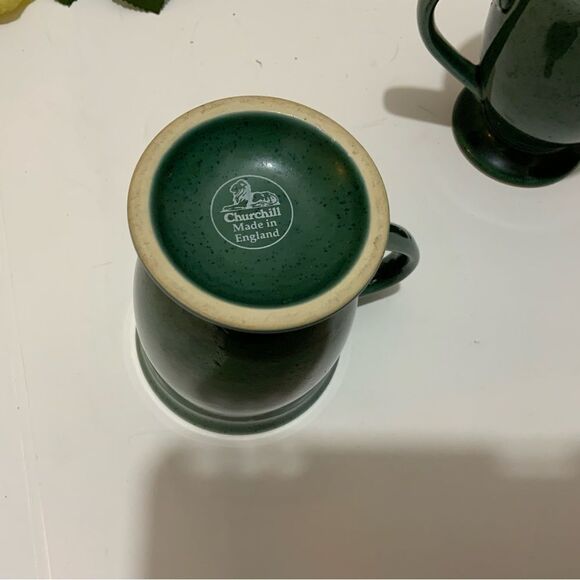 2 Churchill Made in England Green Pedestal Glasses /Mugs with Gold Rim 4 1/2” G6 - Picture 4 of 9